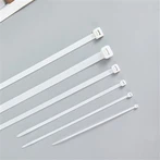 Bijela kabelska kravata